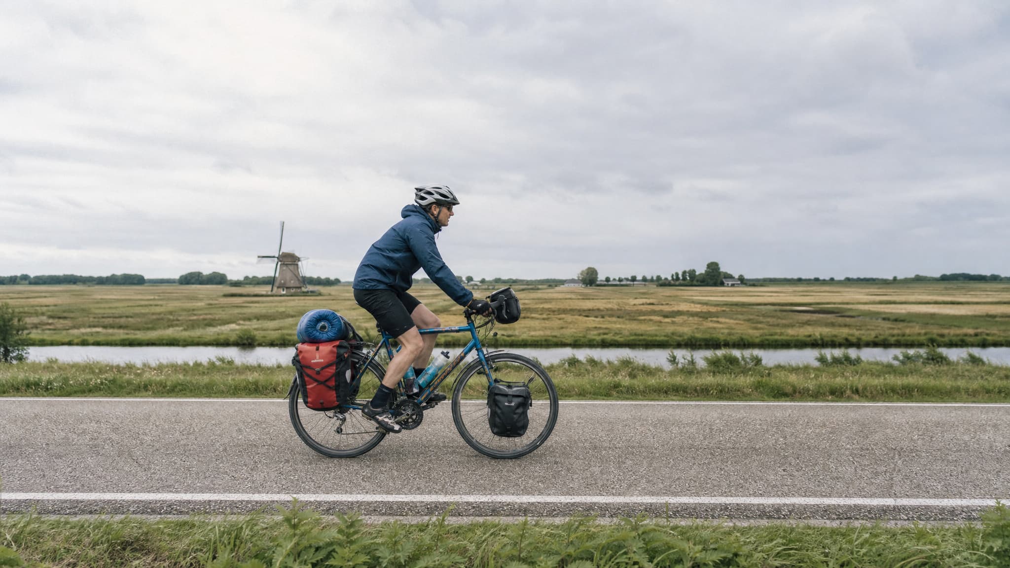 Von Brügge nach Amsterdam — flämische Küste und holländische Windmühlen