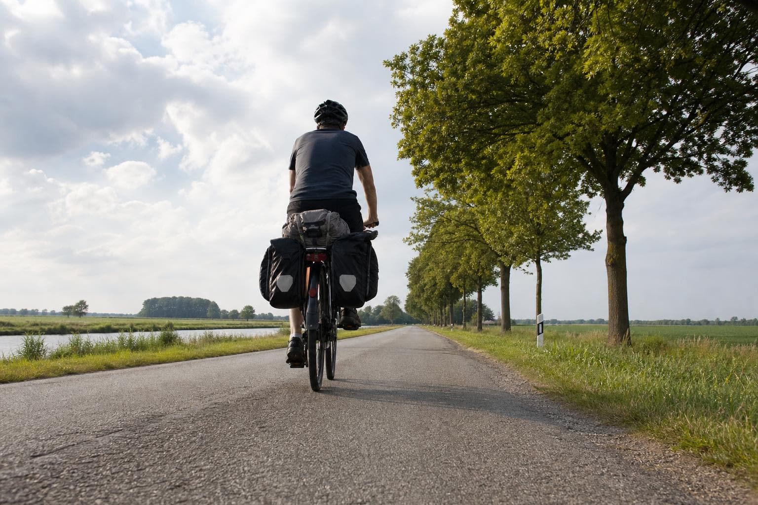 Rundtour durchs Emsland: Schlösser, Moore und Flusslandschaft