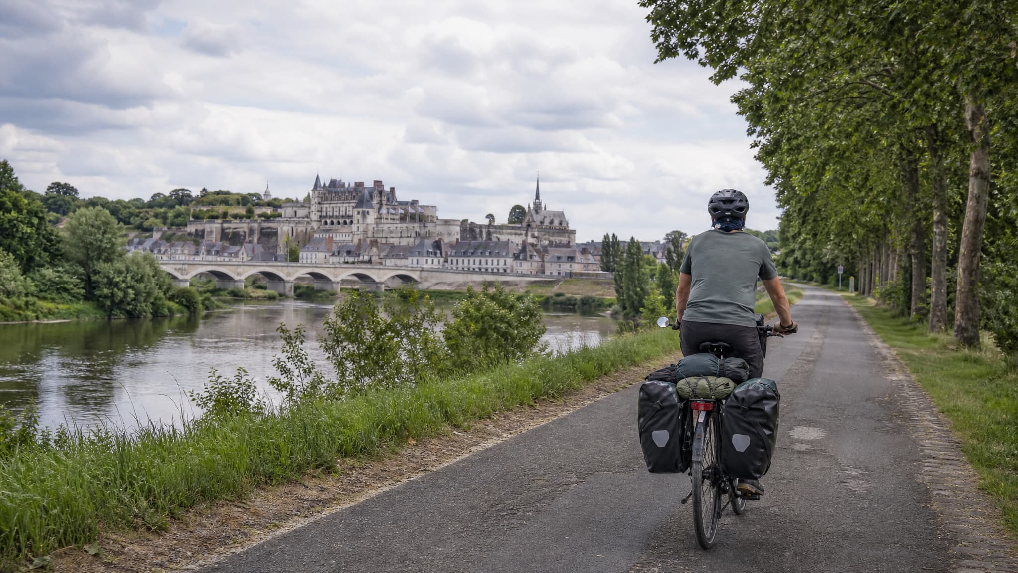 Radreise von Tours nach Saint-Nazaire — Schlösser und Weinorte an der Loire