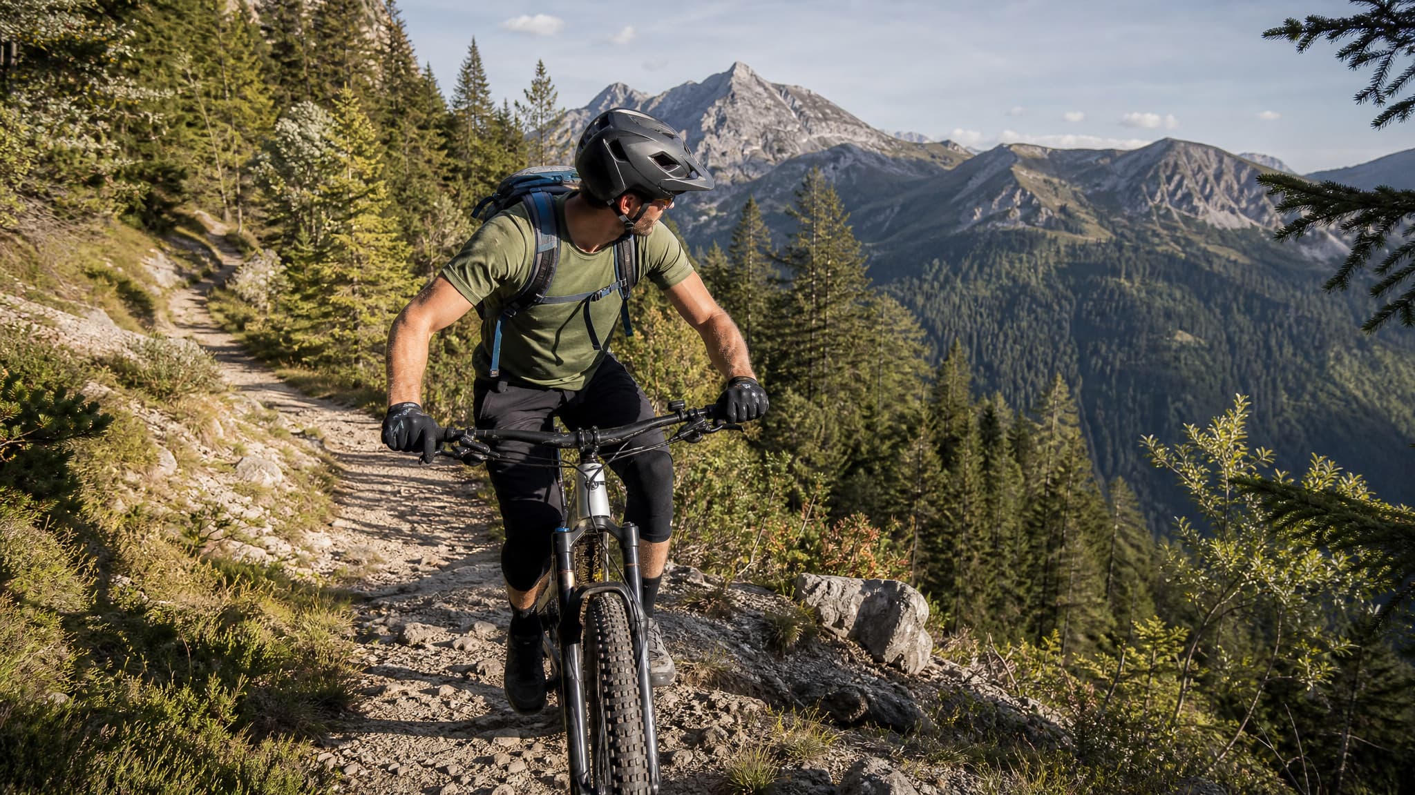 MTB-Transalp: Vom Chiemsee über hochalpine Pässe zum Gardasee