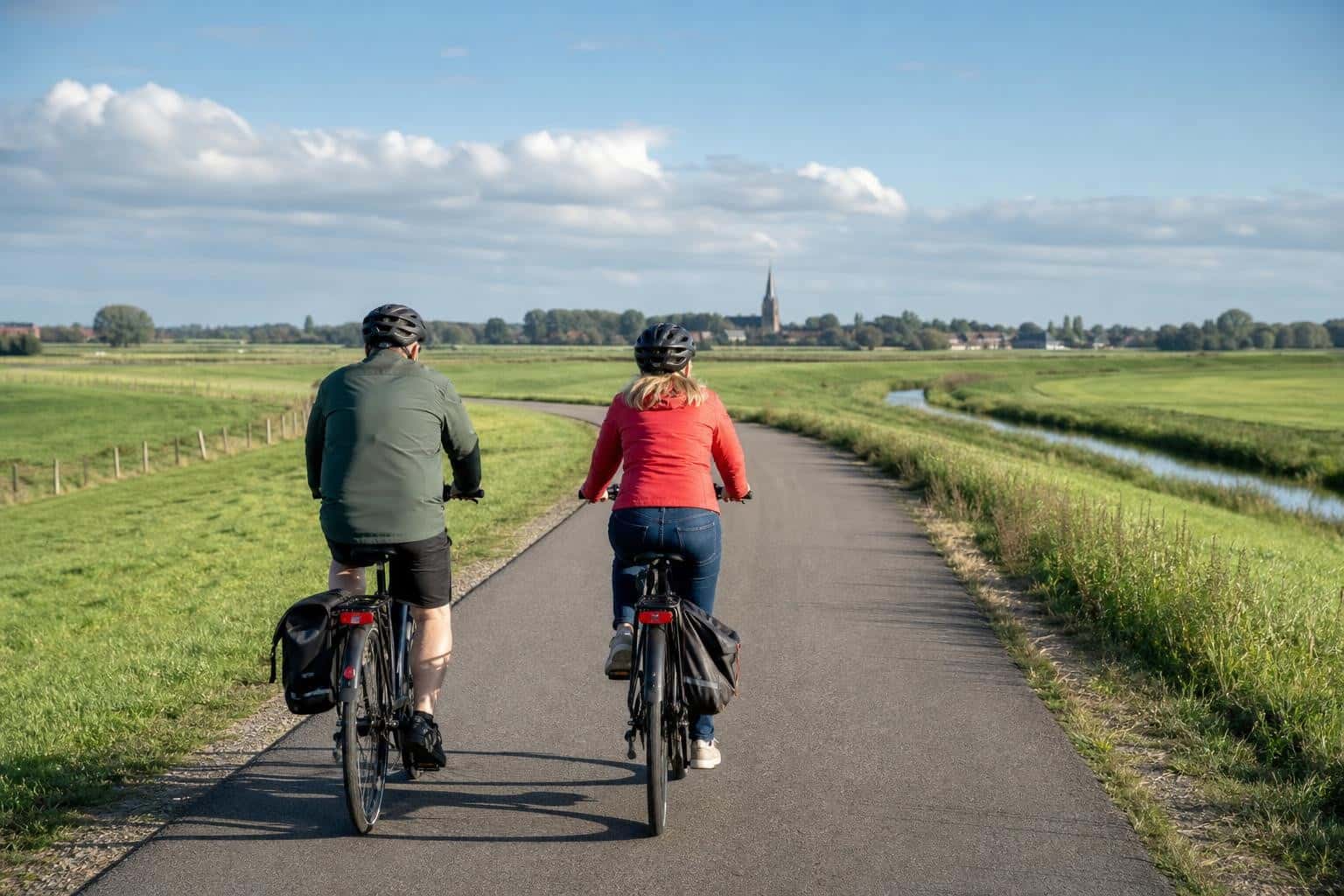 E-Bike-Sterntour ab Brügge: Mittelalter, Polder und Nordseeküste
