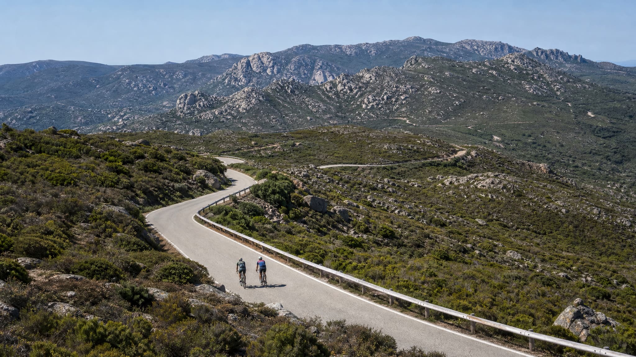 Rundtour Sardinien: Rennrad durch Küste und Berge - 8 Tage