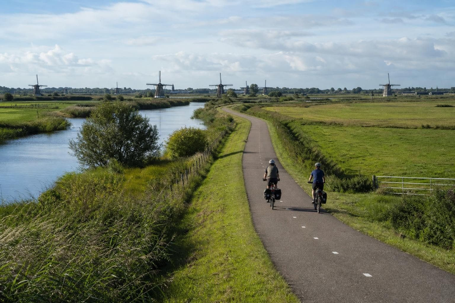 Von Arnheim nach Rotterdam: Rhein, Windmühlen und Hafenstadt