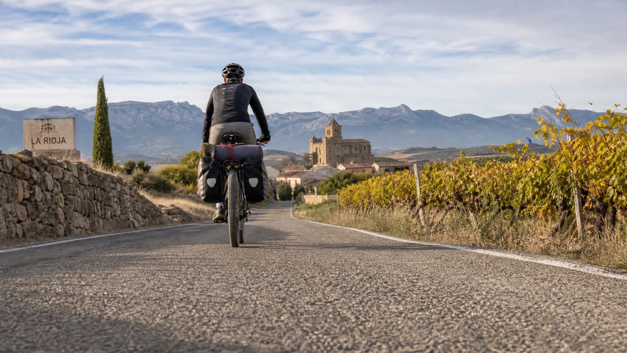 Radreise durch La Rioja — Wein, Kultur und Jakobsweg