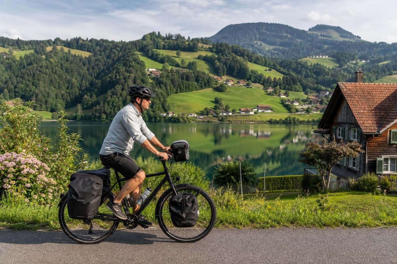 Rundtour ab Zürich: Schokolade und Seen der Zentralschweiz