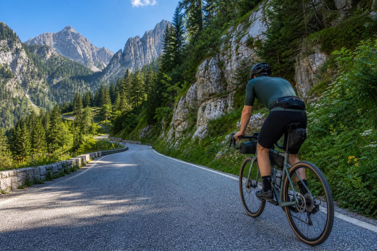 Von Tarvisio über die Alpen zu Istriens Küste – 6 Tage Rennrad & Gravel