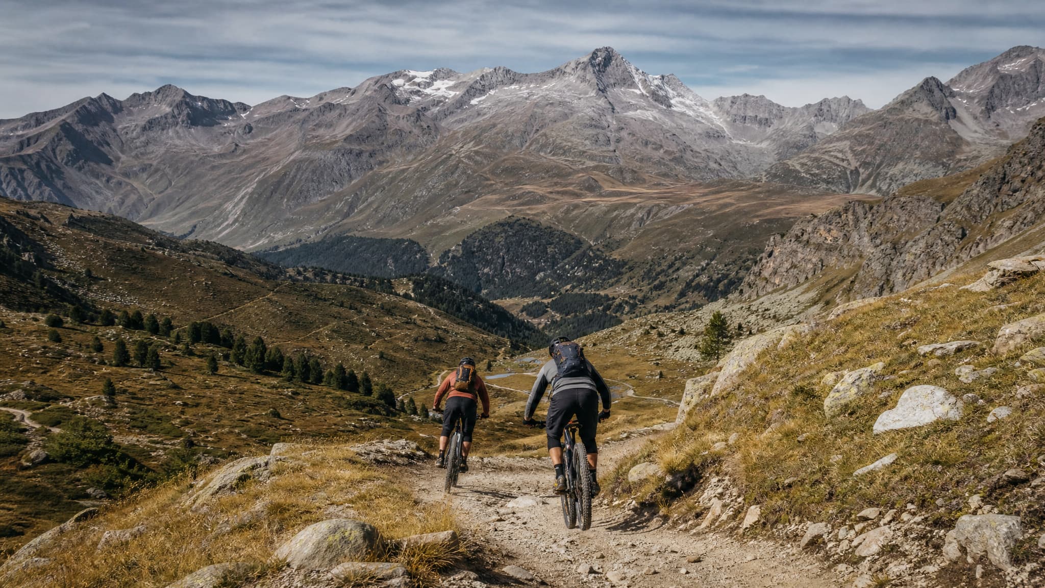 MTB-Transalp von St. Anton zum Comer See — 5 Tage Alpen pur