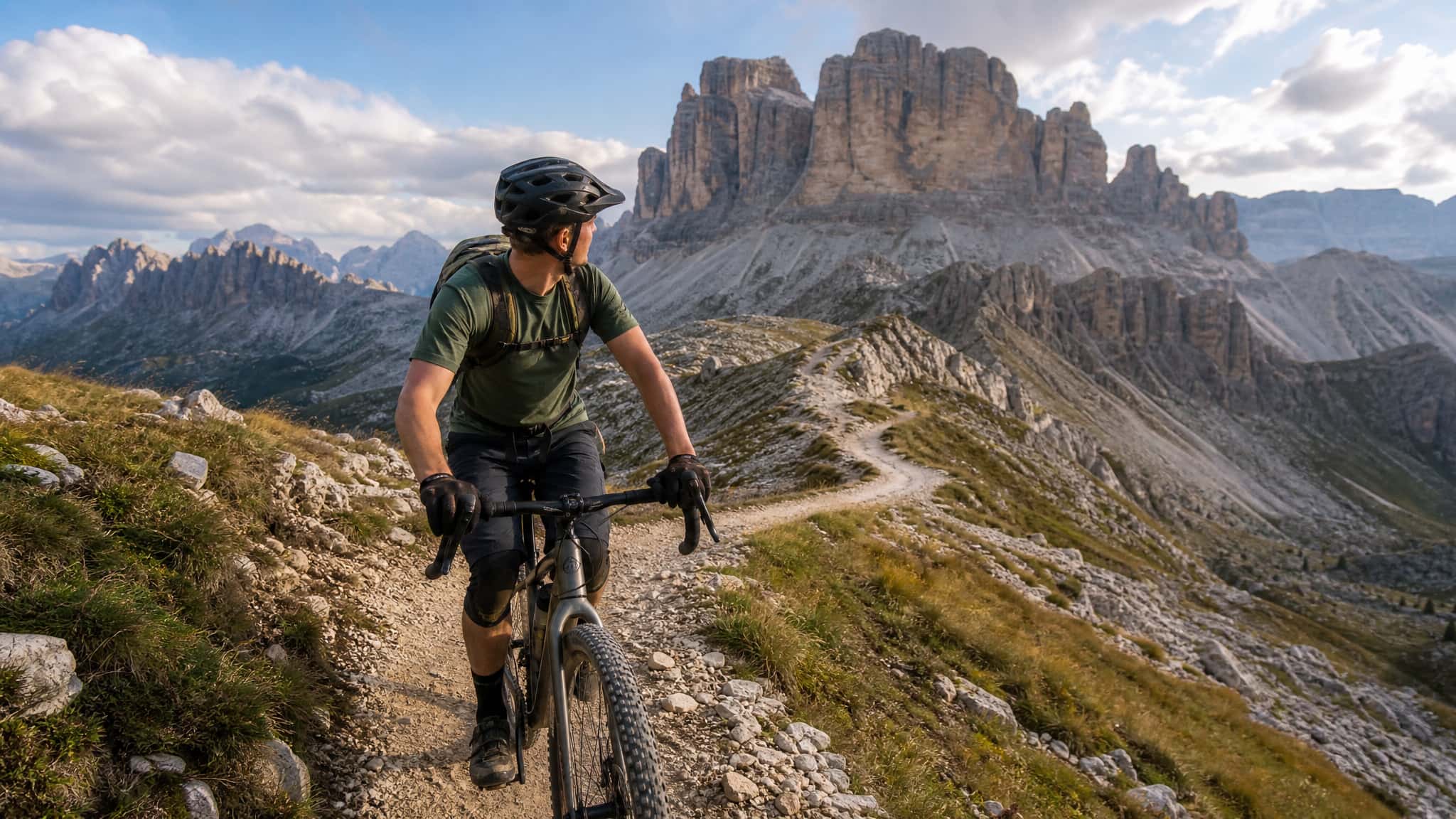 MTB-Rundtour Sella: Trails & Pässe der Dolomiten ab Brixen