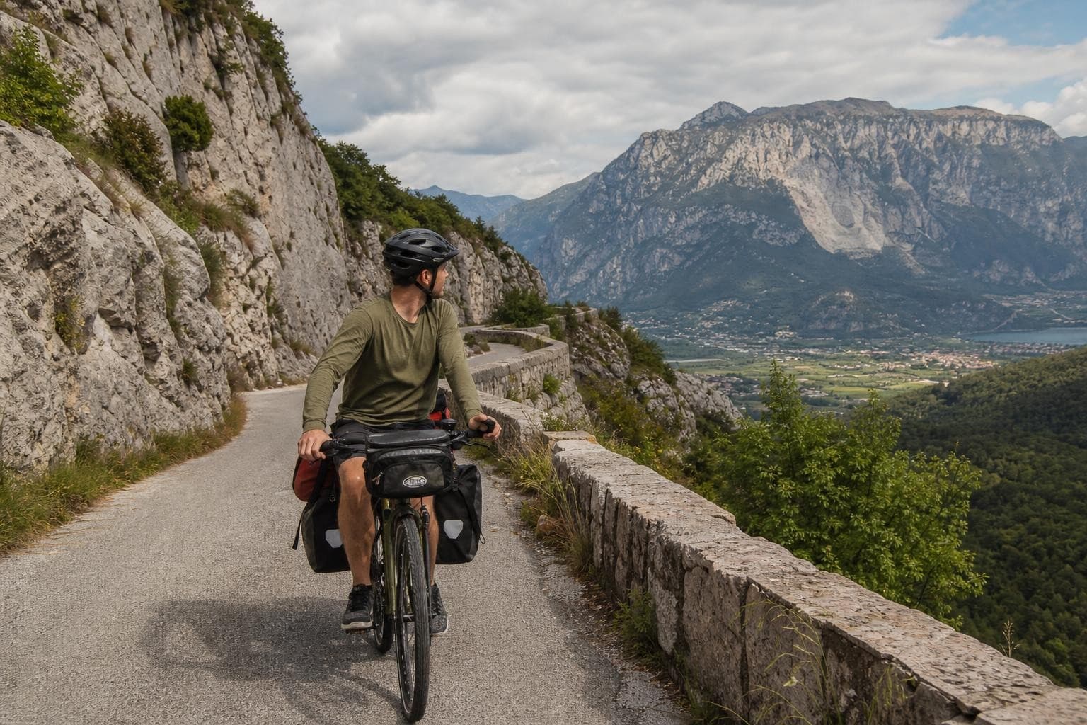 Wanderreise vom Gardasee nach Venedig — Alpen bis zur Lagune